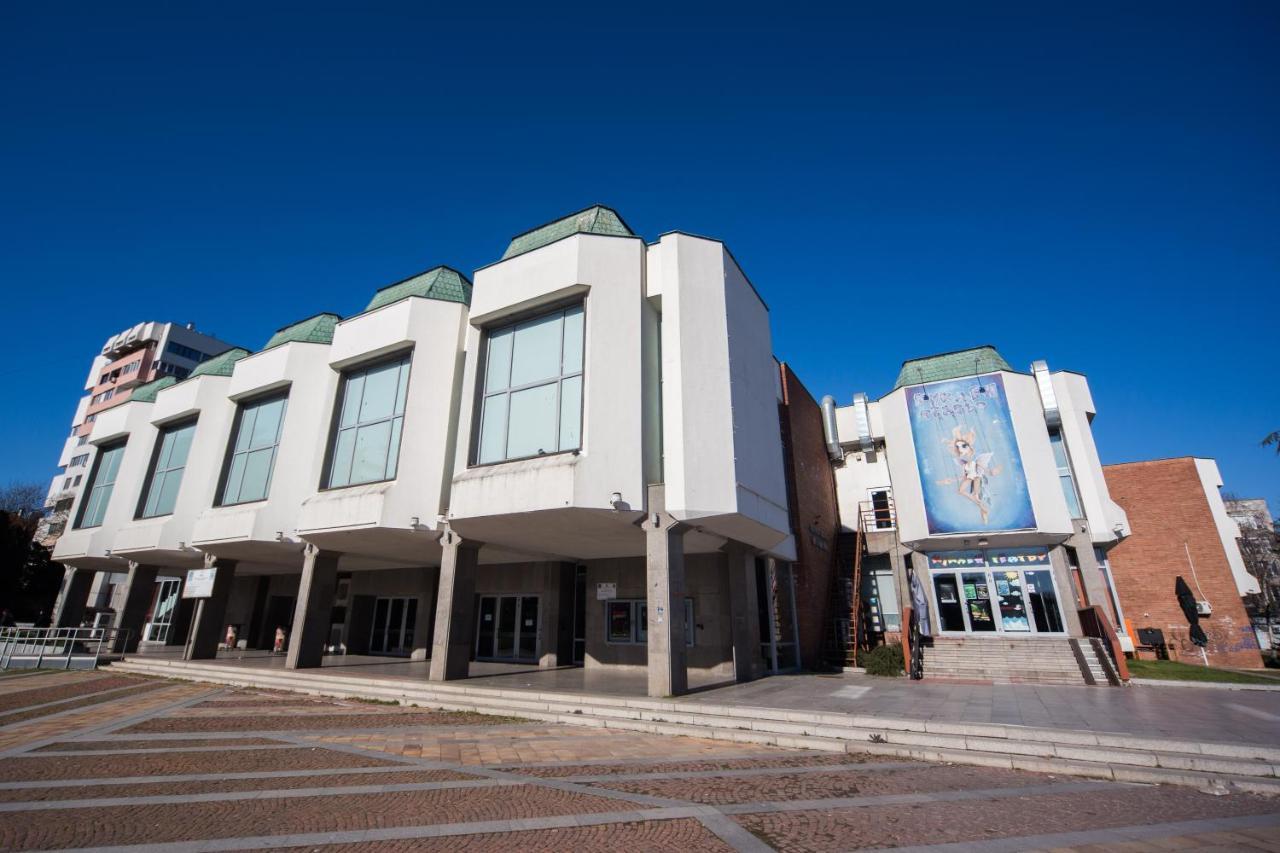 Super Center - Apartment On "Kiril & Metodi" Square Burgas Exterior foto